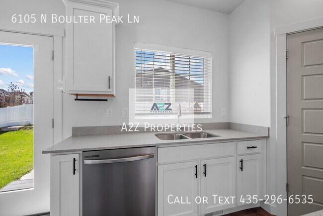 Building Photo - 6105 N Boulter Peak Ln
