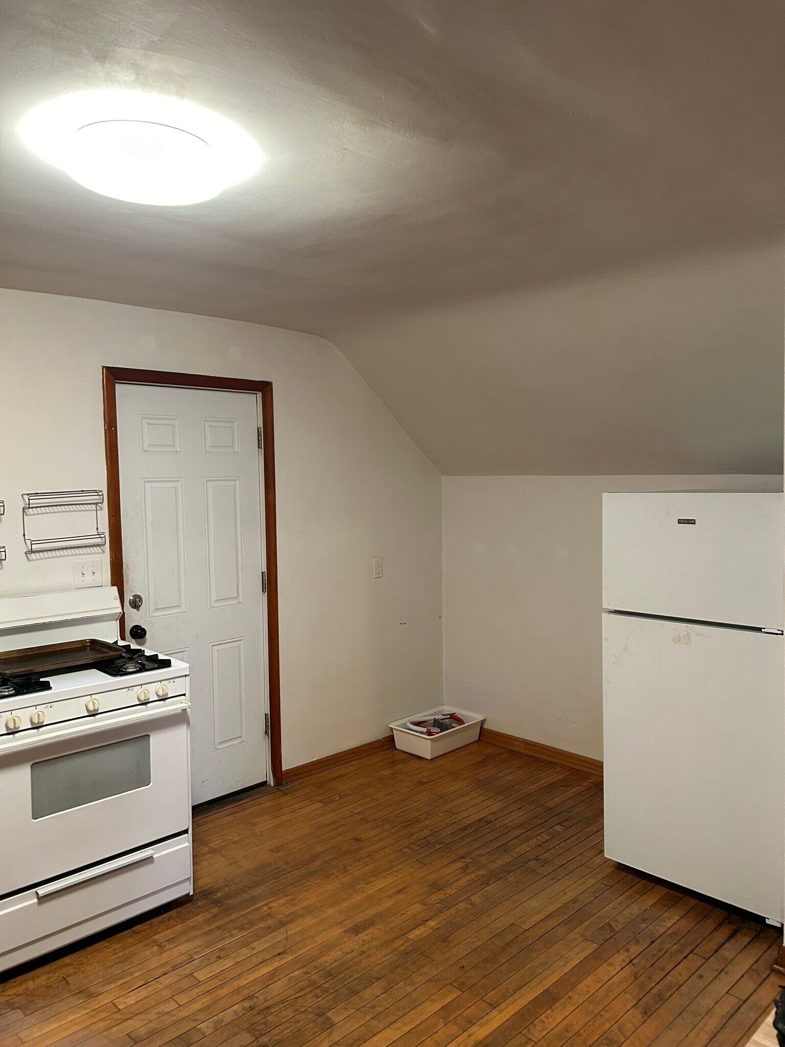 Upper level entryway/kitchen - 1202 Buchanan St NE