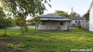 Building Photo - 215 S Brazos St