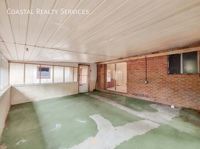 Building Photo - 122 Jamestown Ave