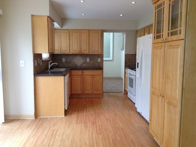 Building Photo - 20965 W Boulder Dr