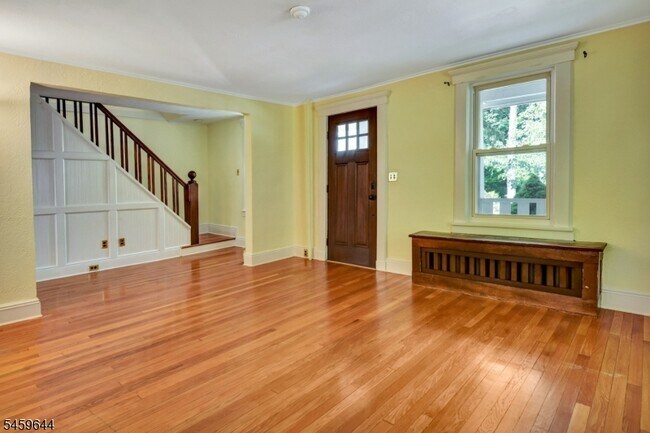 Building Photo - 509 Farview St