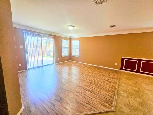 Building Photo - 314 Ran Rd