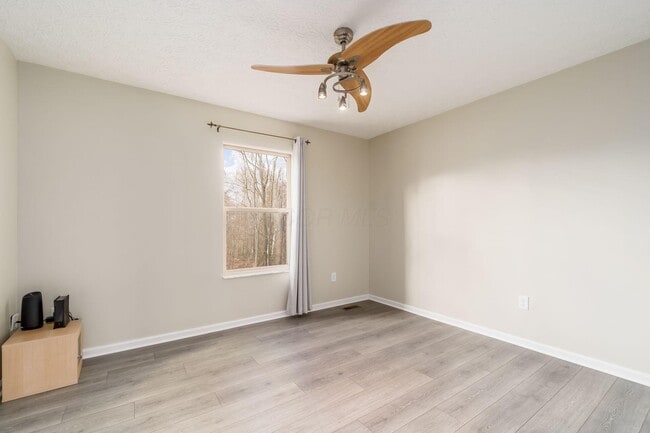 Building Photo - 7916 Bridge Crossing Ct