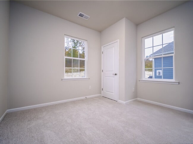 Building Photo - "Experience Spacious Living in This 4-Bedroom, 3-Bath Gem on Swallow Tail Drive, Belmont!"