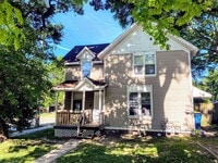 Building Photo - 735-737 College NE