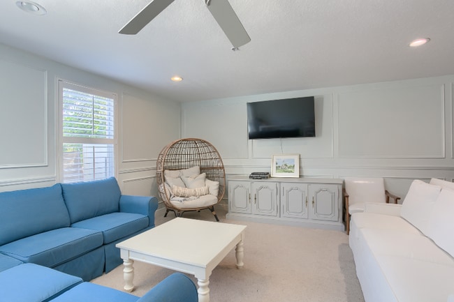 Building Photo - 4625 Overlook Dr NE