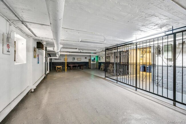 Building Photo - 37-16 83rd St