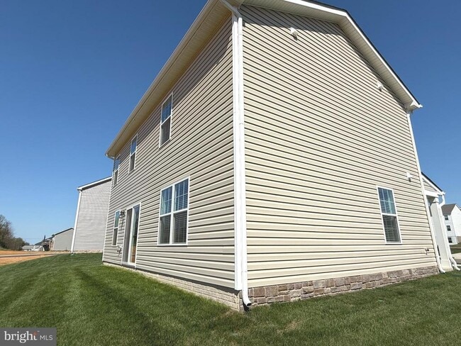 Building Photo - 223 Orpington Dr