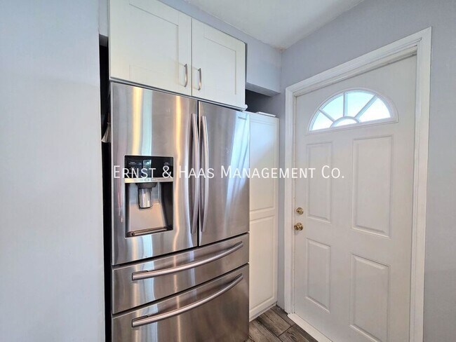 Building Photo - 8131 San Mateo Cir