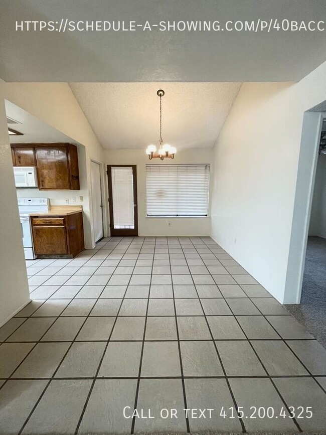 Building Photo - Charming 3-Bedroom, 2-Bathroom Home in Pri...