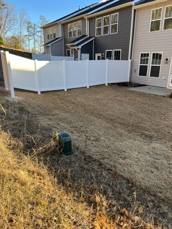 Building Photo - Brand New END UNIT North of Main St  3 miles from Downtown Greenville and I-385.