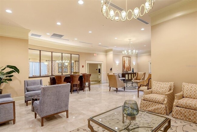 Building Photo - 800 N Tamiami Trl