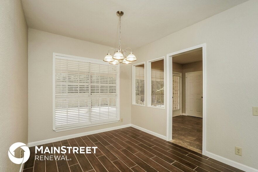 Building Photo - 8643 Silent Oaks