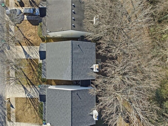 Building Photo - 2297 Charleston Pointe SE