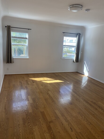 Master bedroom - 841 S Shenandoah St