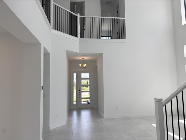 Building Photo - 13107 Feathering Wy