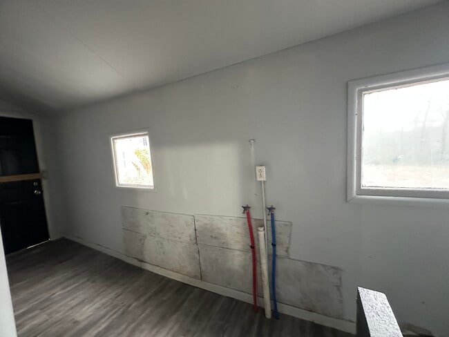 Building Photo - 1206 Martin St