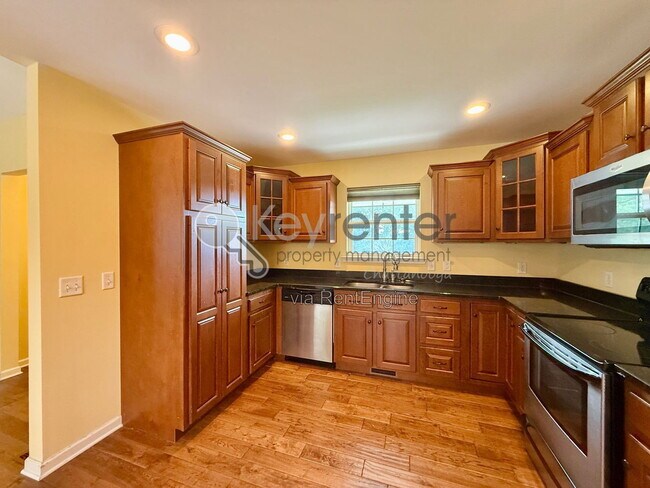 Building Photo - 7356 Tiercel Dr