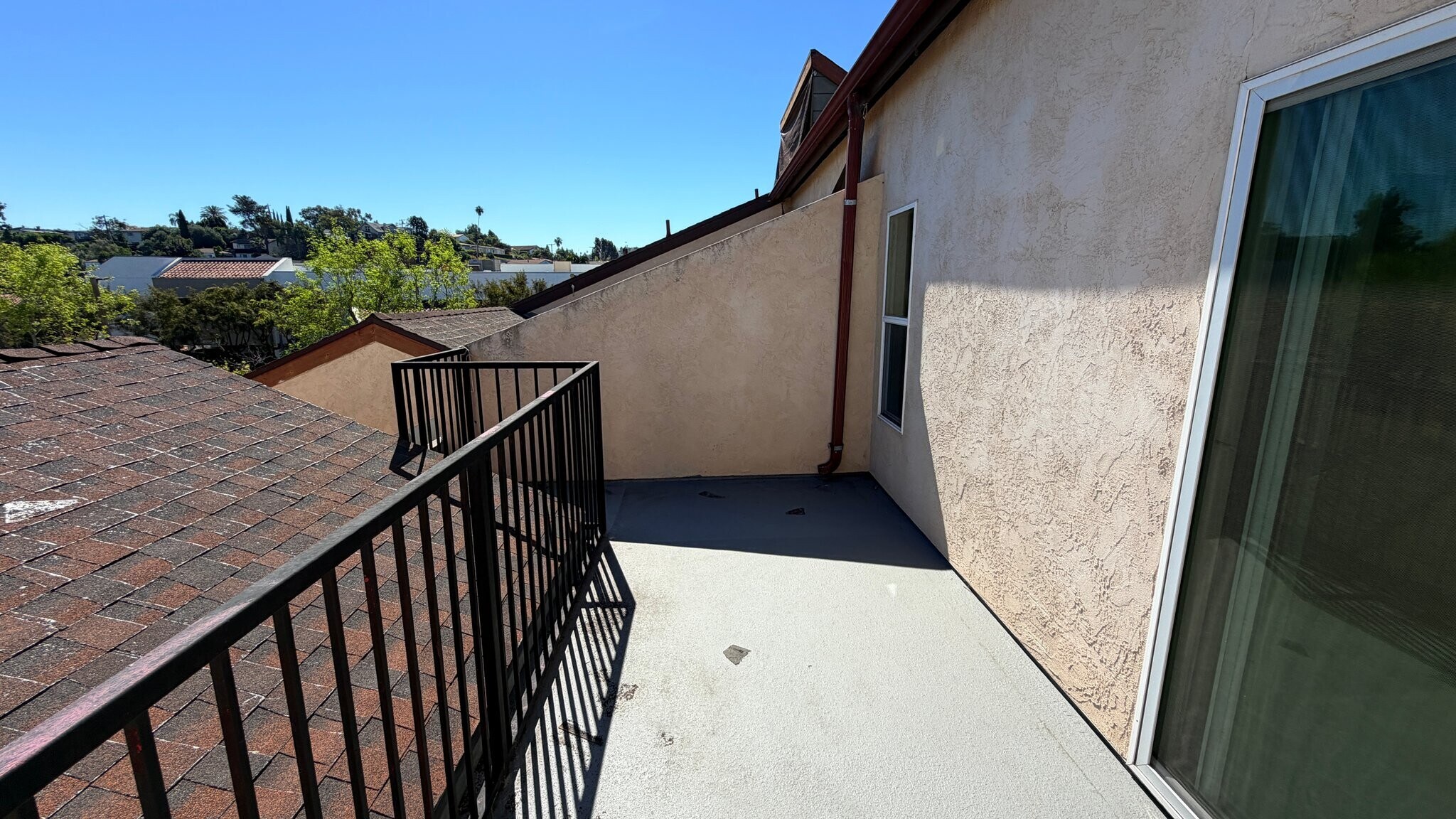 Building Photo - 5027 Guava Ave