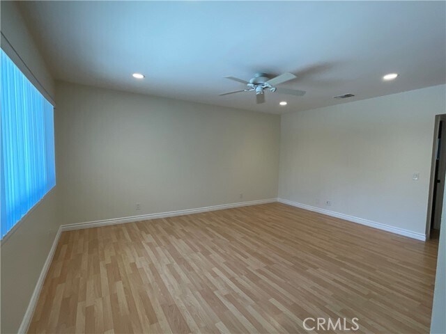Building Photo - 2641 Santa Ana Ave