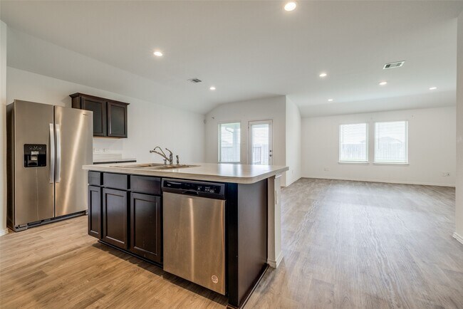 Building Photo - 20818 Marigold Meadows St