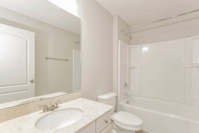 Building Photo - 806 Deer Crossing Rd