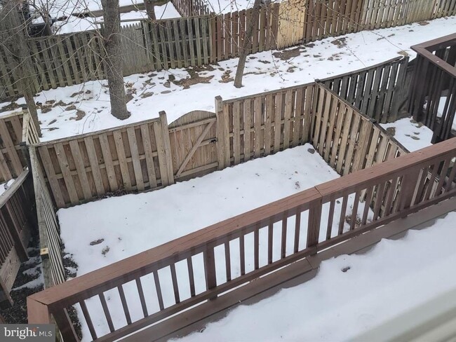 Building Photo - 7370 Stream Way