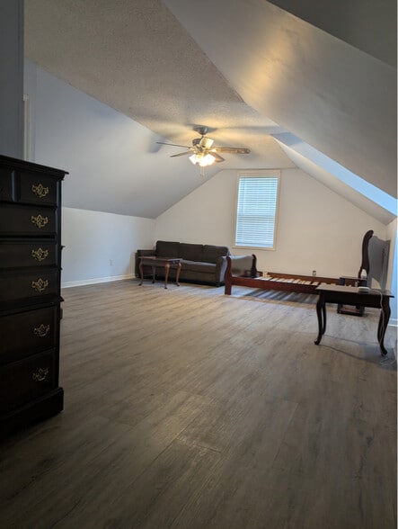 Building Photo - 1 Woodland Dr