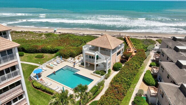 Building Photo - 1555 NE Ocean Blvd