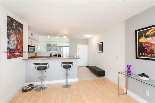 Building Photo - 325 S Biscayne Blvd