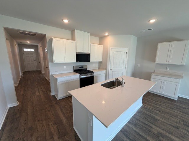 Building Photo - 5449 Conifer Ln