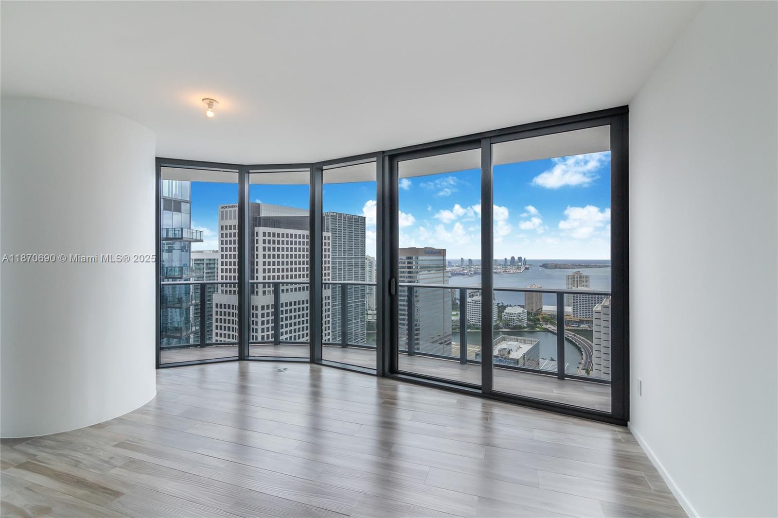 Building Photo - 801 S Miami Ave