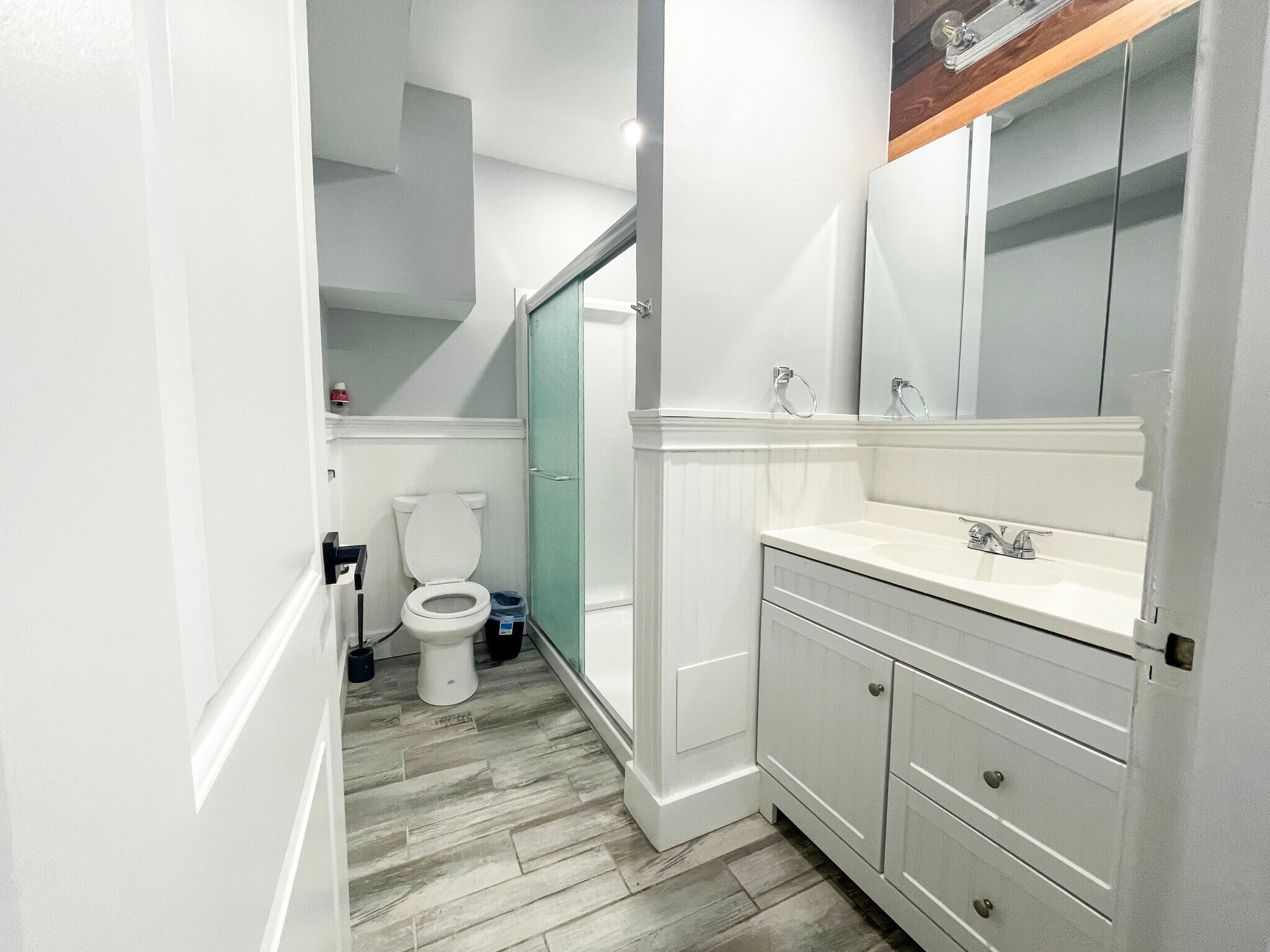 Building Photo - 4027 Beechwood Blvd