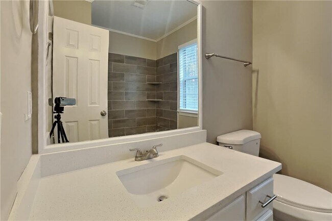 Building Photo - 2071 Boone Pl