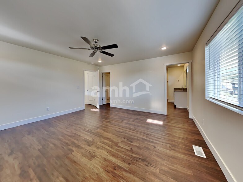 Building Photo - 342 Smith Dr