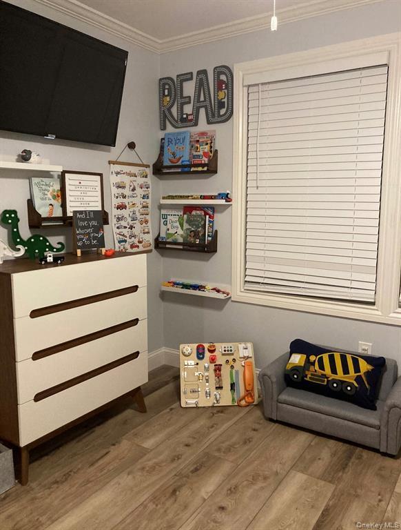 Building Photo - 286 Beachview St