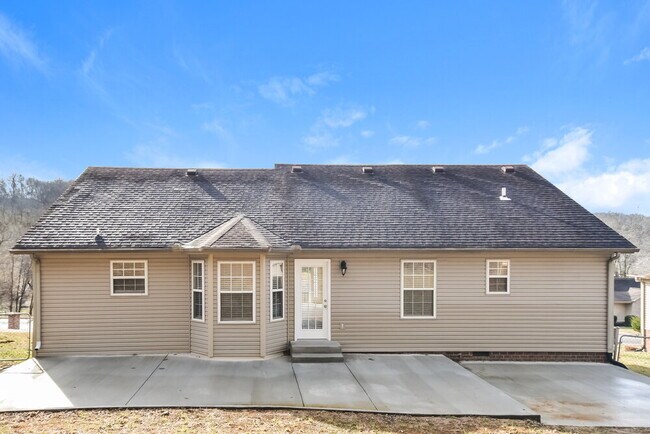 Building Photo - 125 Cartwright Pkwy