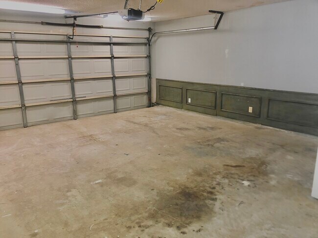Building Photo - 3502 Andrea Ln
