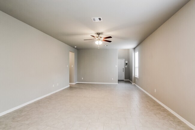 Building Photo - 25726 Northpark Palm Dr
