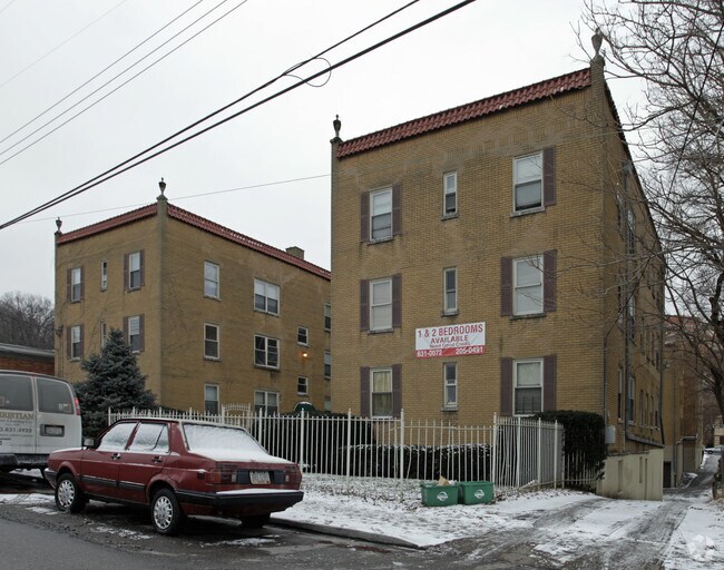 Primary Photo - 319 Howell Ave