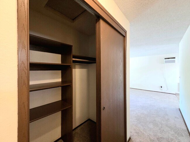 Building Photo - 112 Ridgemont Dr