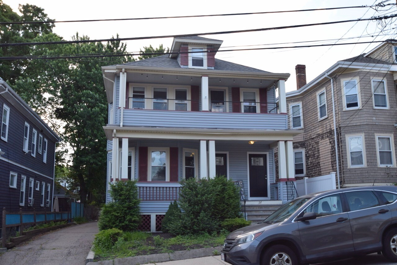 Building Photo - 28 Atkins St