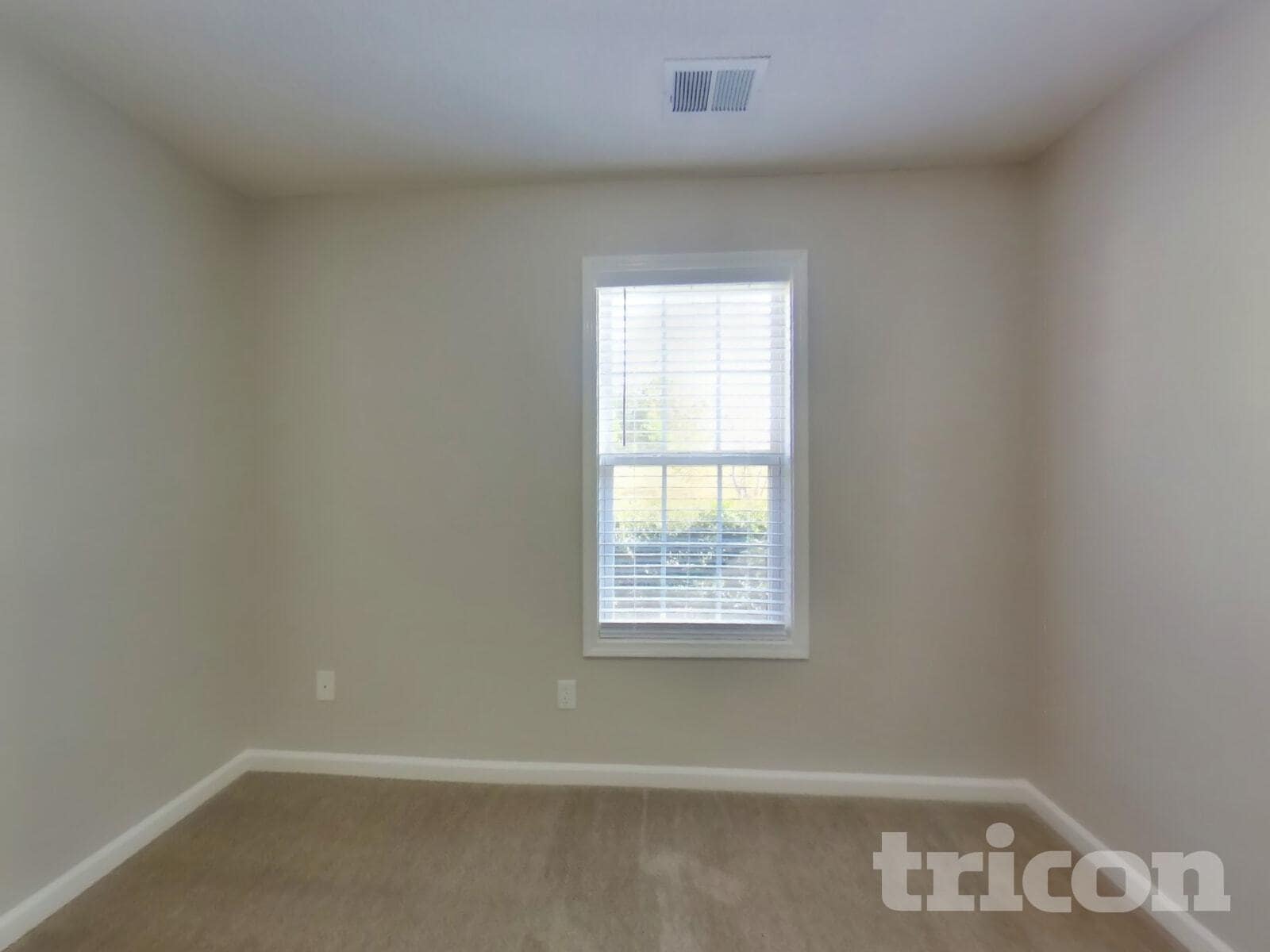 Building Photo - 73 Seagrave Ct