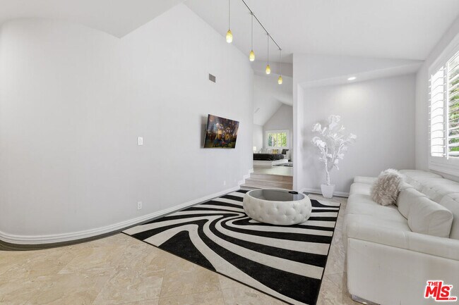 Building Photo - 24366 La Masina Ct