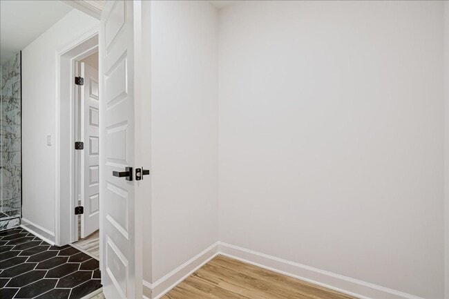 Building Photo - Spacious 4BR/2BA Home with 1,387 Sq Ft — Prime Memphis Location!