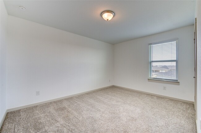 Building Photo - 29631 Ella Larchmont Ct