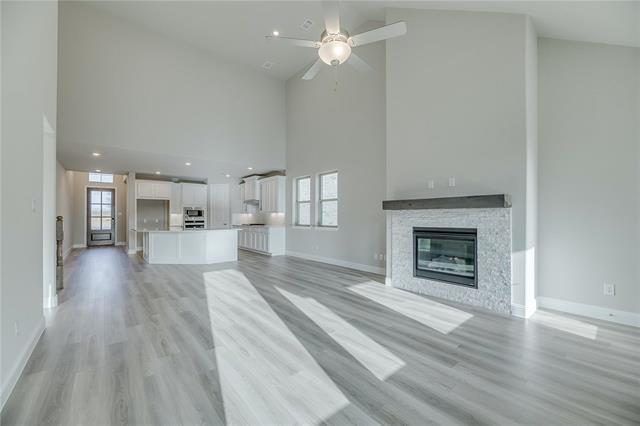 Building Photo - 2121 Sumard Dr
