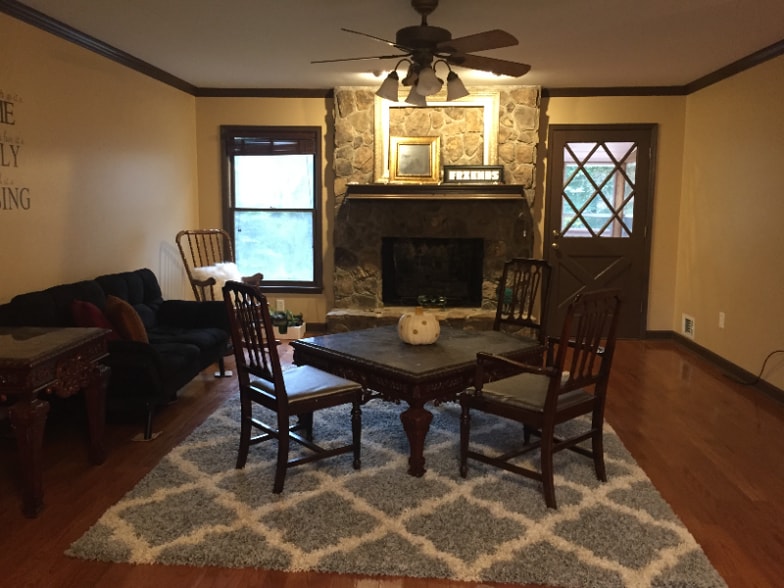 Building Photo - 2-4 Hickory Ridge