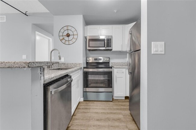 Building Photo - 185 SE 14th Terrace